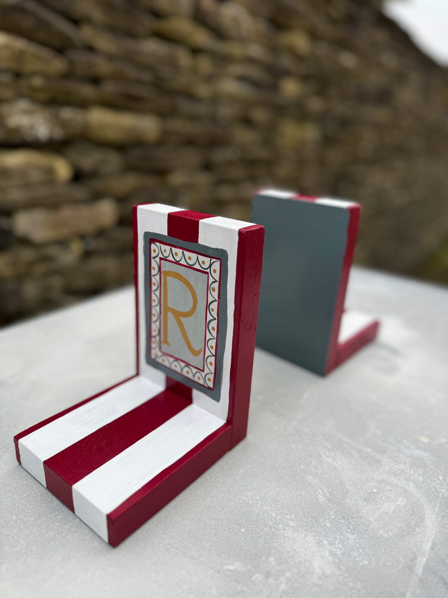 RED & WHITE STRIPE BOOKENDS