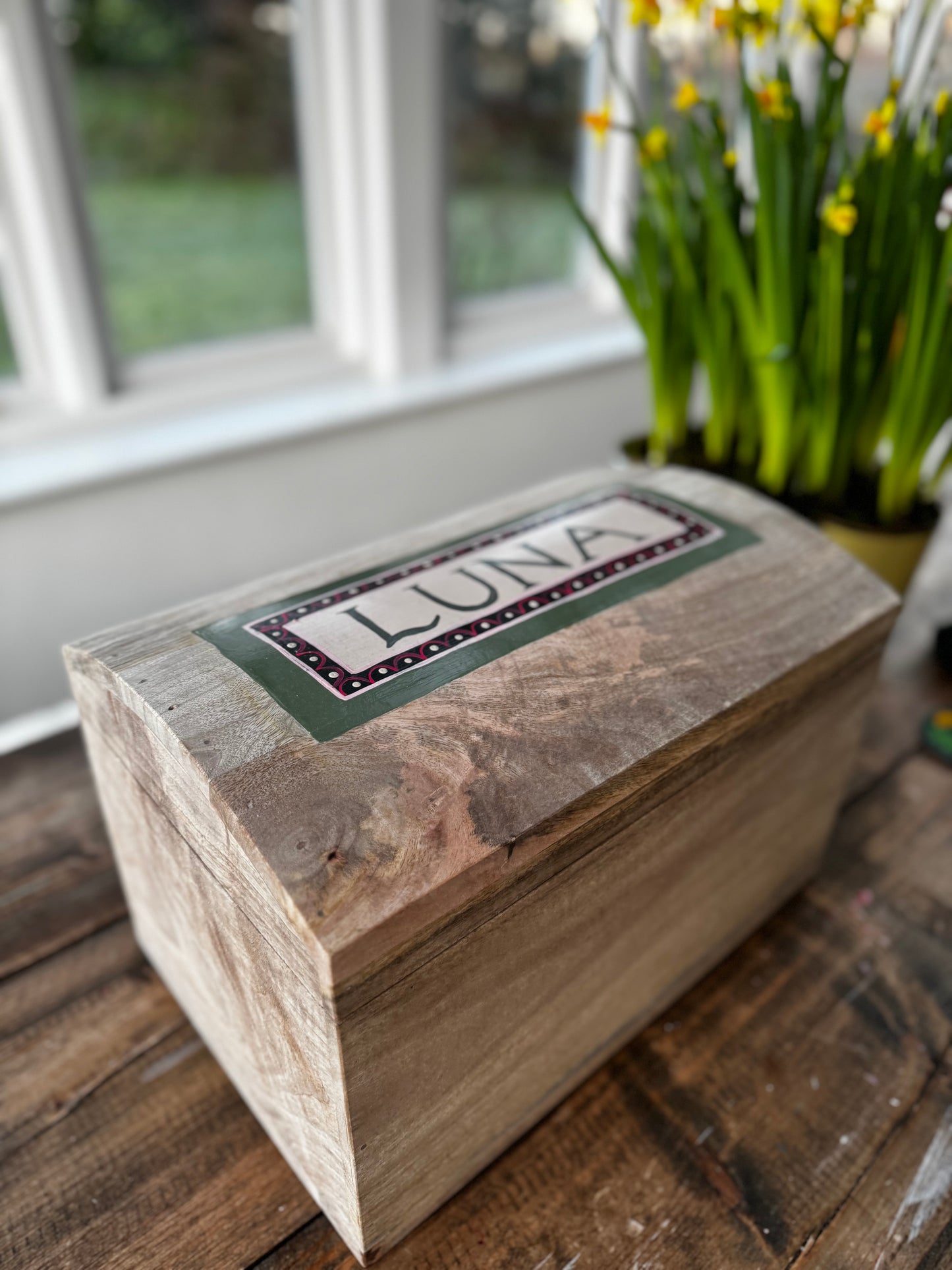 DOMED KEEPSAKE BOX - PINK & GREEN