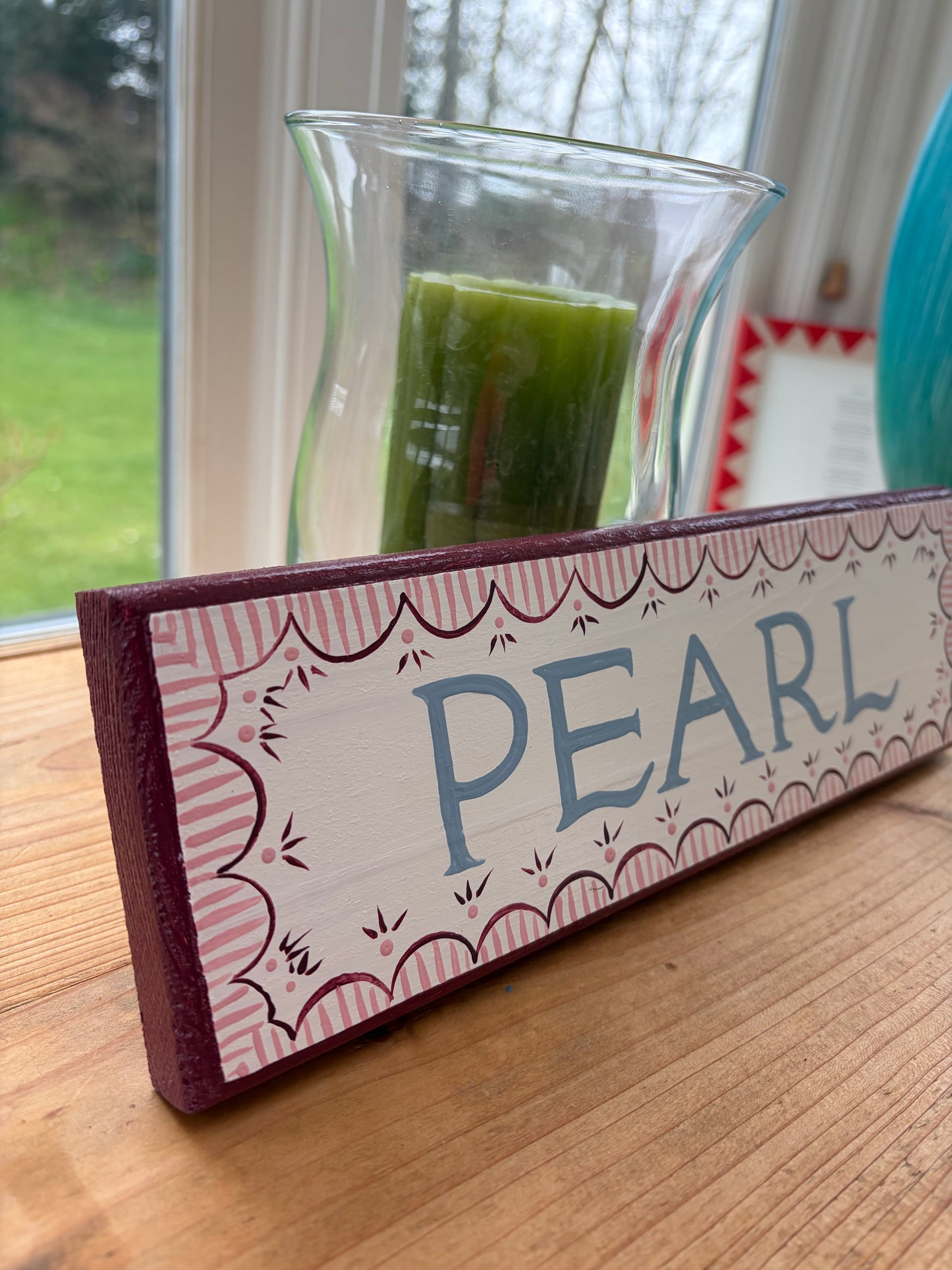 BESPOKE COLOURS SCALLOPS - NAME PLAQUE