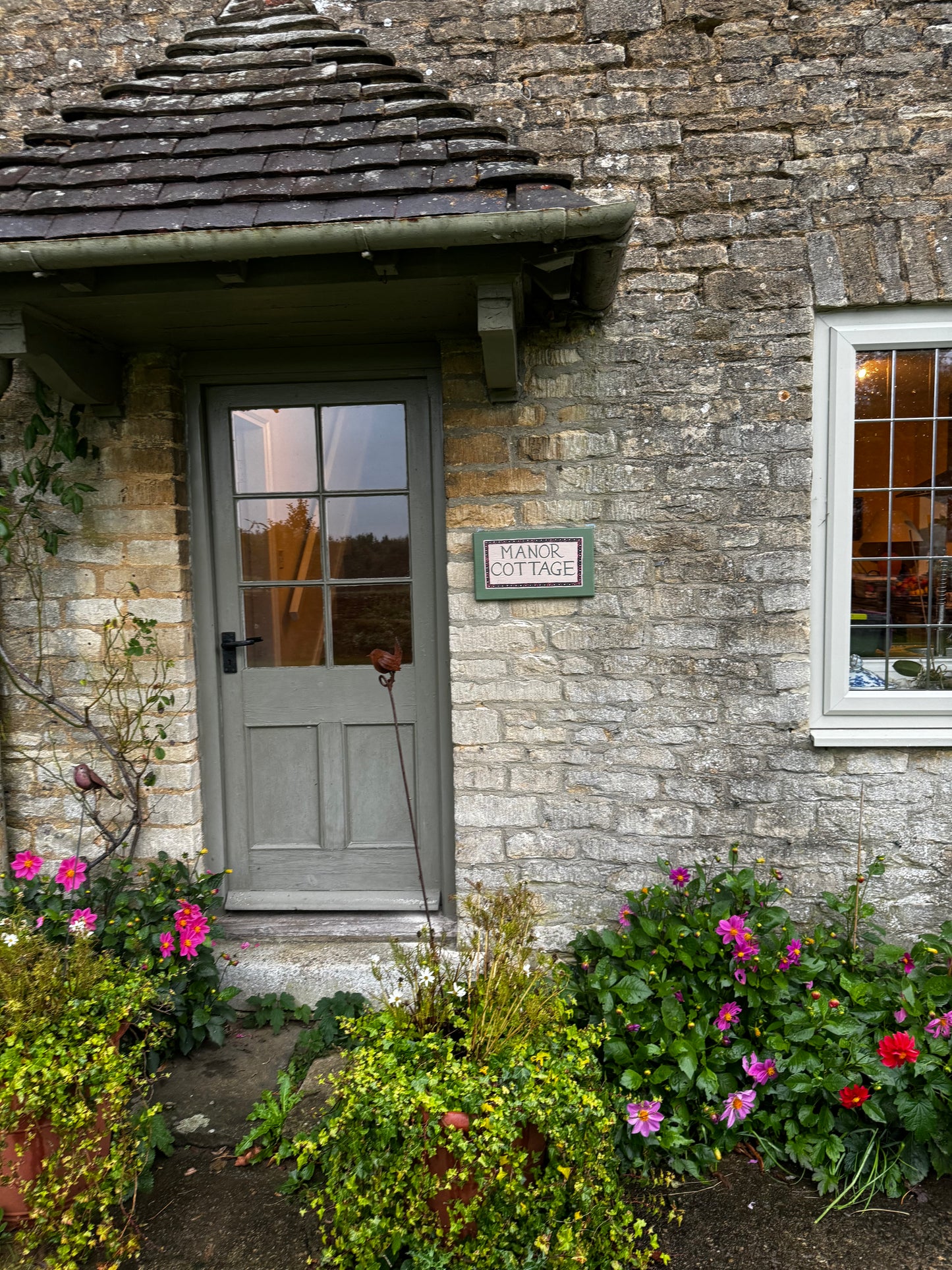 GREEN & PINK HOUSE PLAQUE
