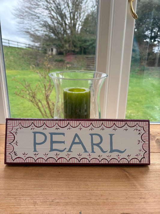 BESPOKE COLOURS SCALLOPS - NAME PLAQUE