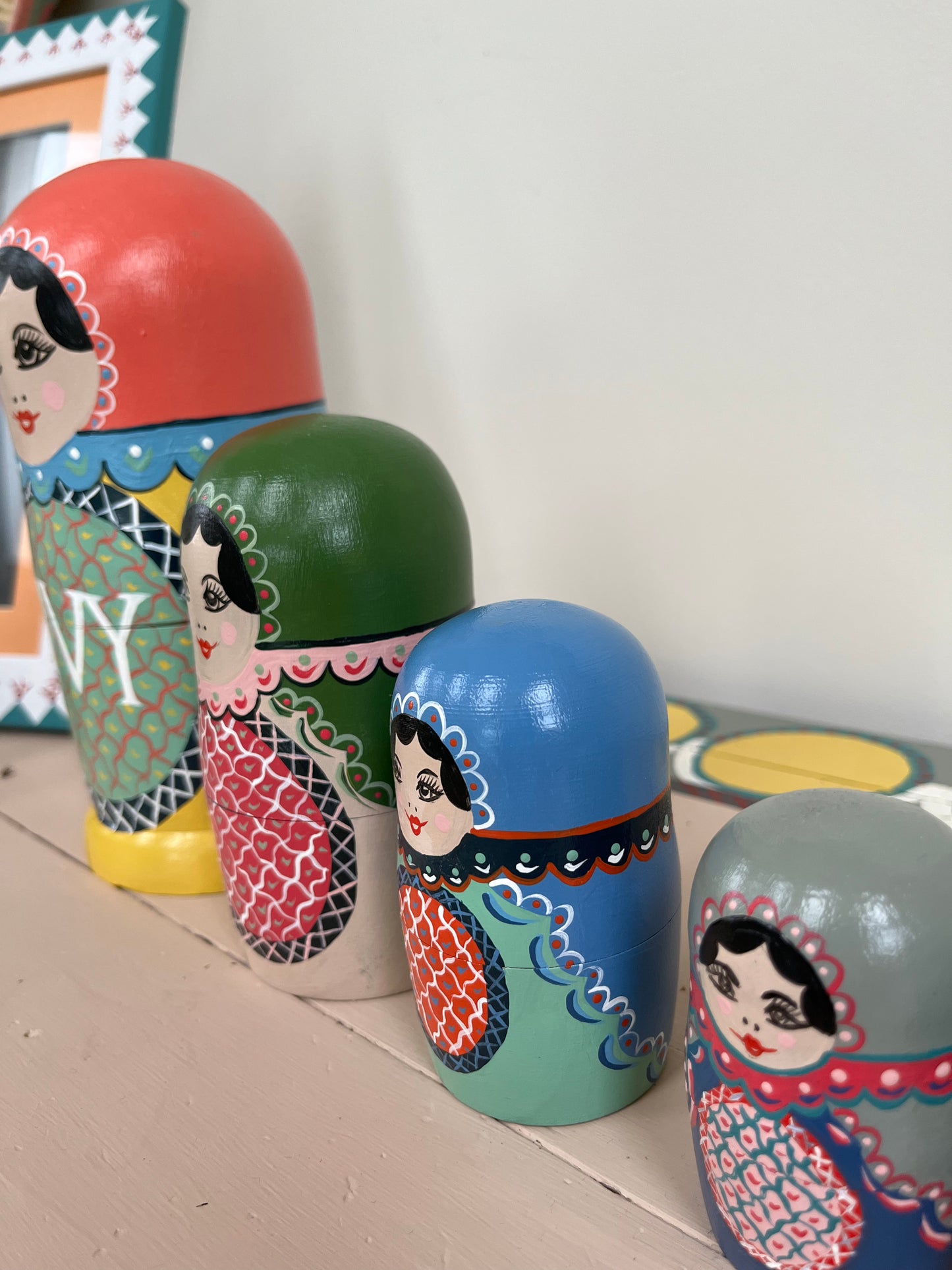 RUSSIAN DOLLS