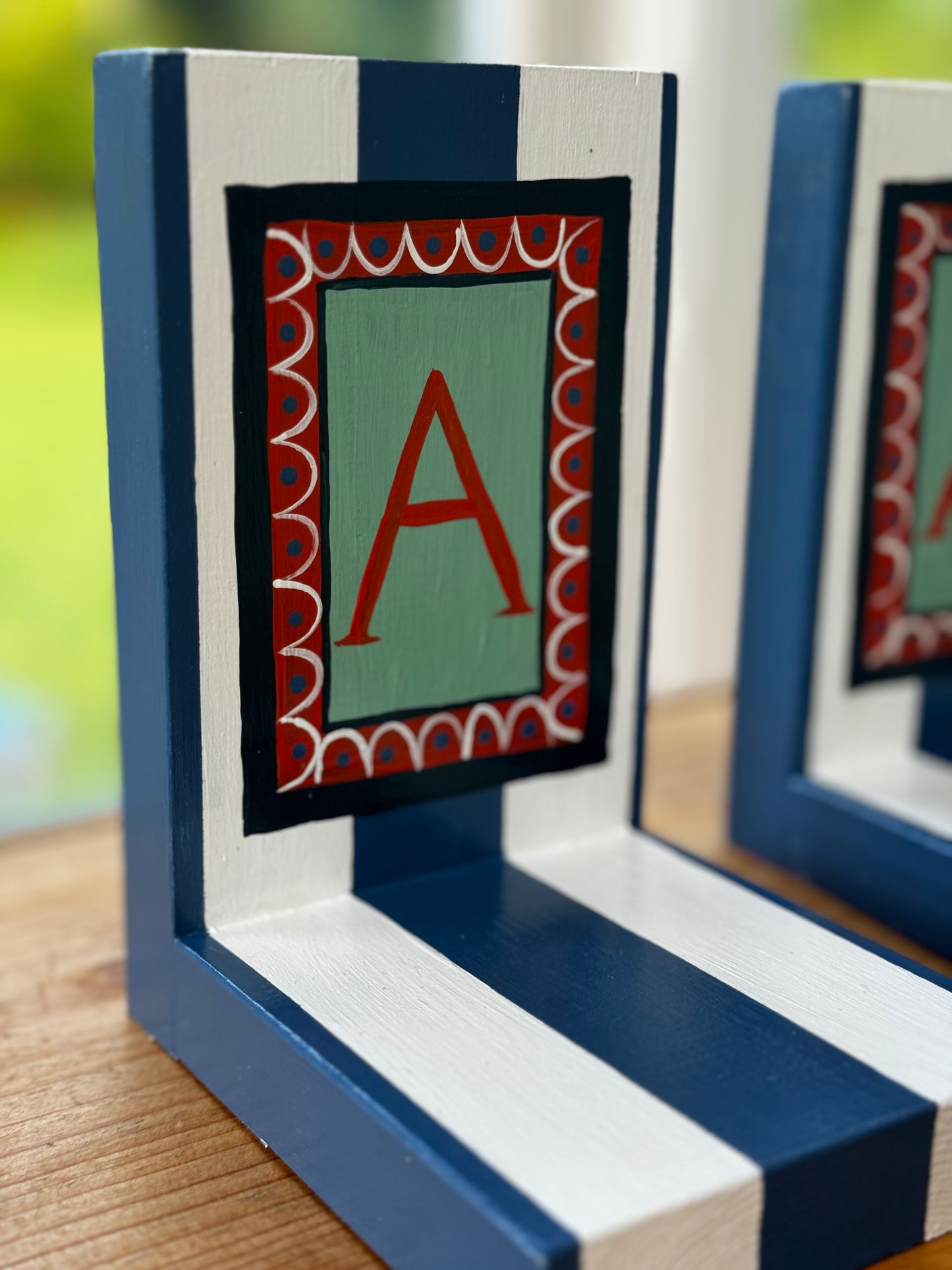 BLUE & WHITE STRIPE BOOK ENDS