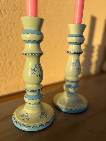 GREEN FLOWER- CANDLESTICK