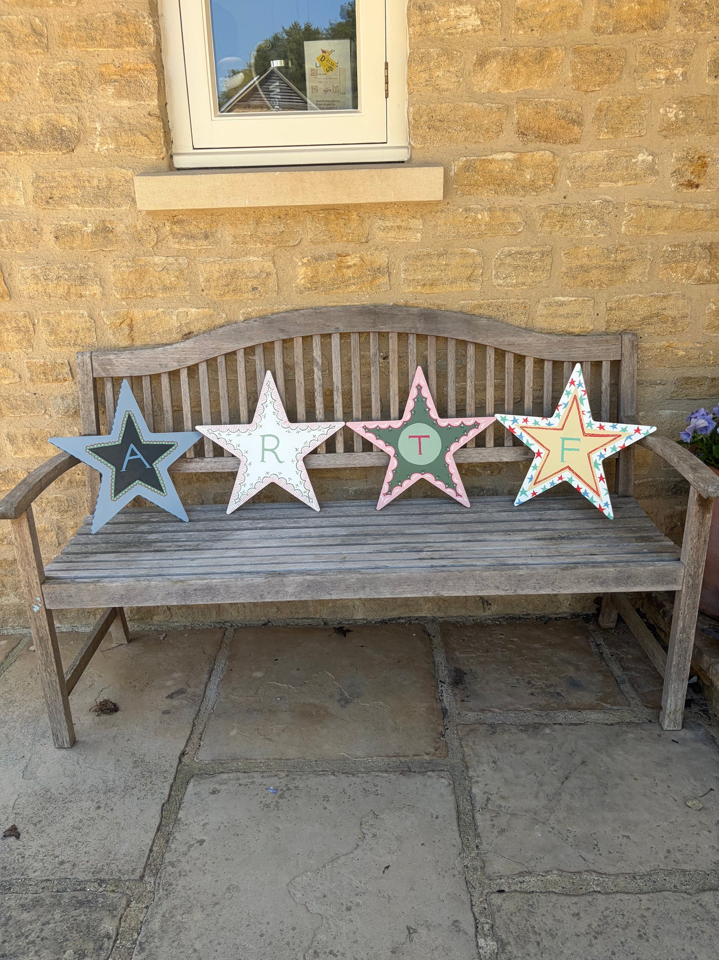 Green & pink scallop star
