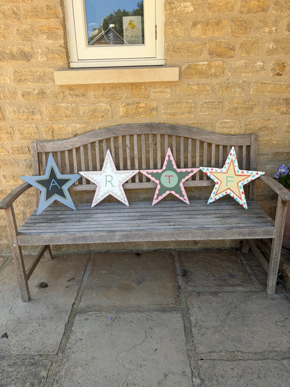 Green & pink scallop star
