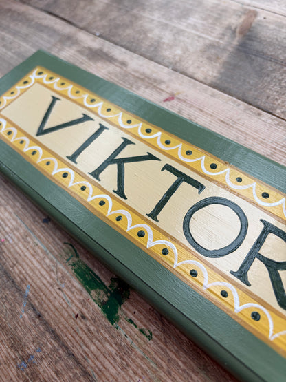 NAME PLAQUE - GREEN & YELLOW