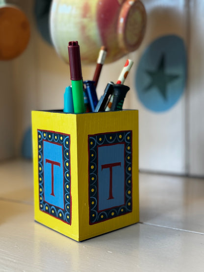 YELLOW & BLUE PEN POT