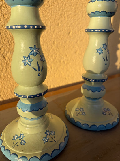 GREEN FLOWER- CANDLESTICK