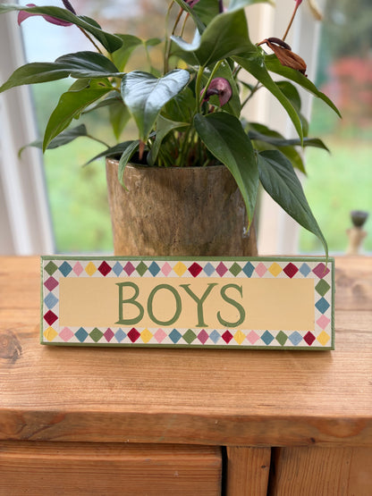 HARLEQUIN WITH GREEN