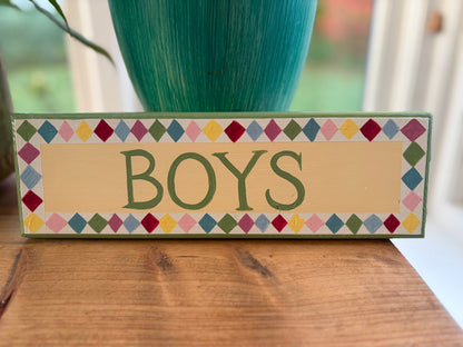 HARLEQUIN WITH GREEN