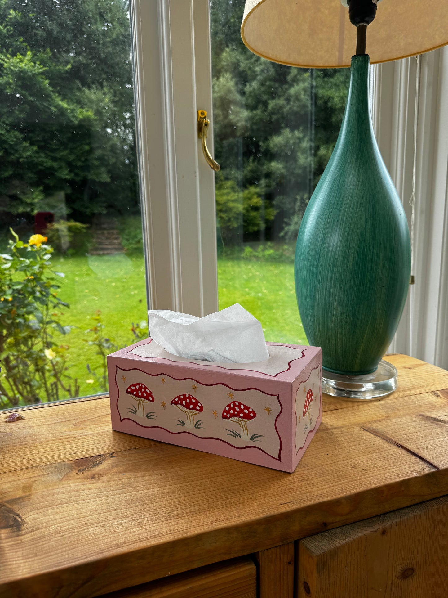 MUSHROOM TISSUE BOX - LARGE