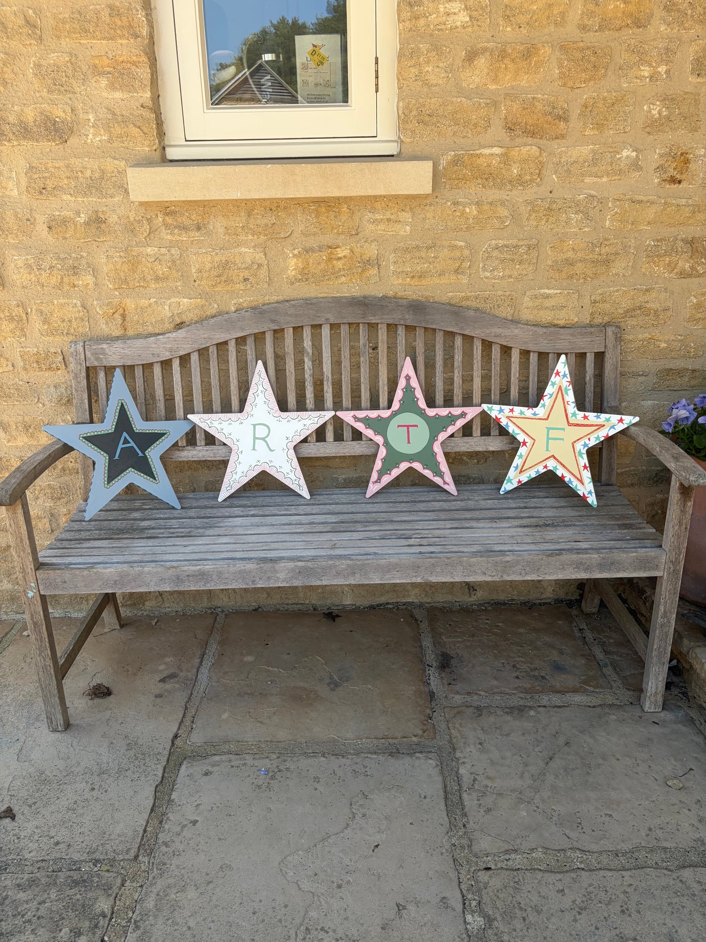 Pink striped scallop star
