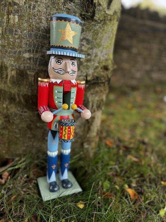 NUTCRACKER