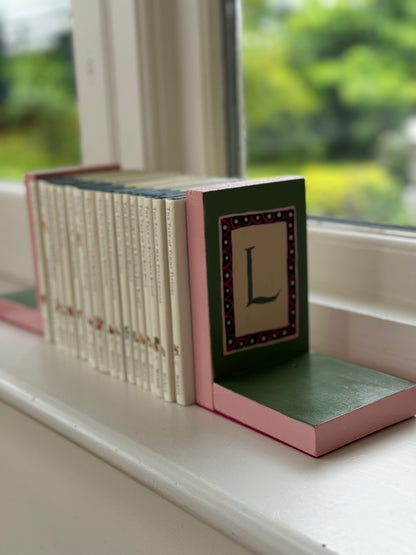 GREEN & PINK BOOKENDS