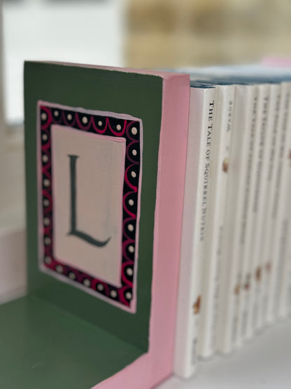 GREEN & PINK BOOKENDS